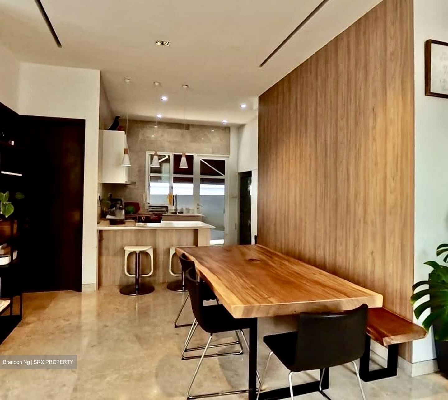 Lorong 105 Changi (D15), Terrace #556601051